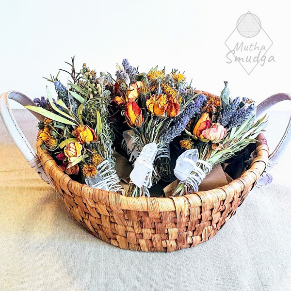 Botanical Smudging Bouquet with Clear Quartz Point